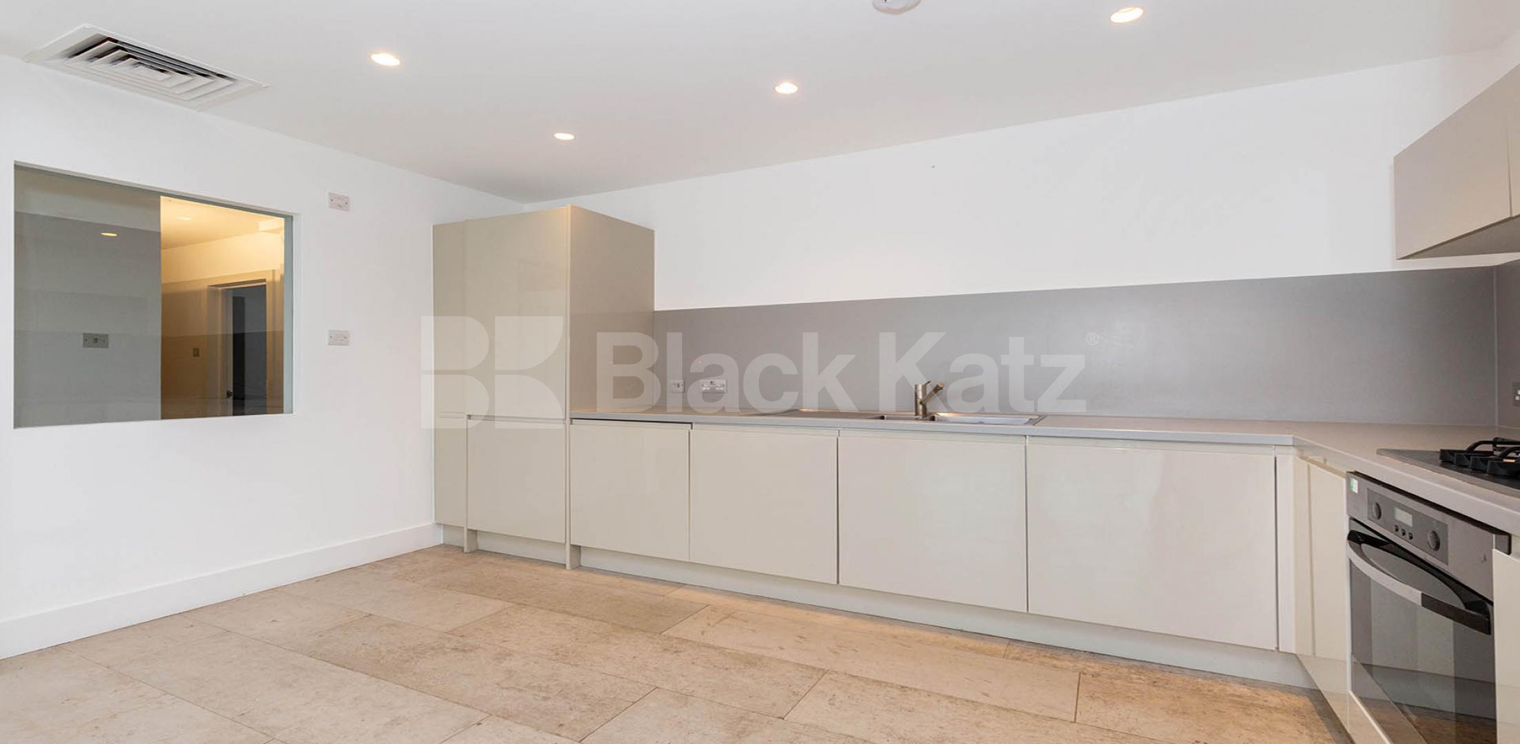 			2 Bedroom, 2 bath, 1 reception Apartment			 TABERNACLE STREET EC2A, OLD STREET - SHOREDITCH - LIVERPOOL STREET